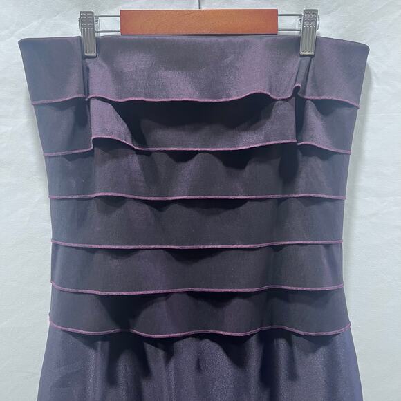 Tadashi Shoji Layered Strapless Mermaid Formal Maxi Gown Women's Dress Size 10P - Picture 3 of 10